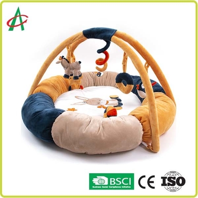 El gimnasio libre AZO del bebé de la tela de la boa juega los juguetes de Mat With Mini Plush Animal