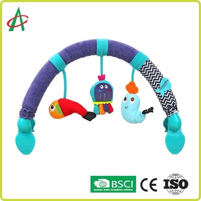 Squeaker espiral del BB de Toy Infant Pram Stroller With del cochecito de niño de L67cm